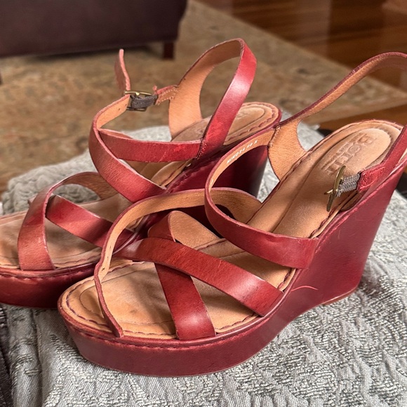 Born Women's Burgundy Wedge Sandals - Picture 4 of 4